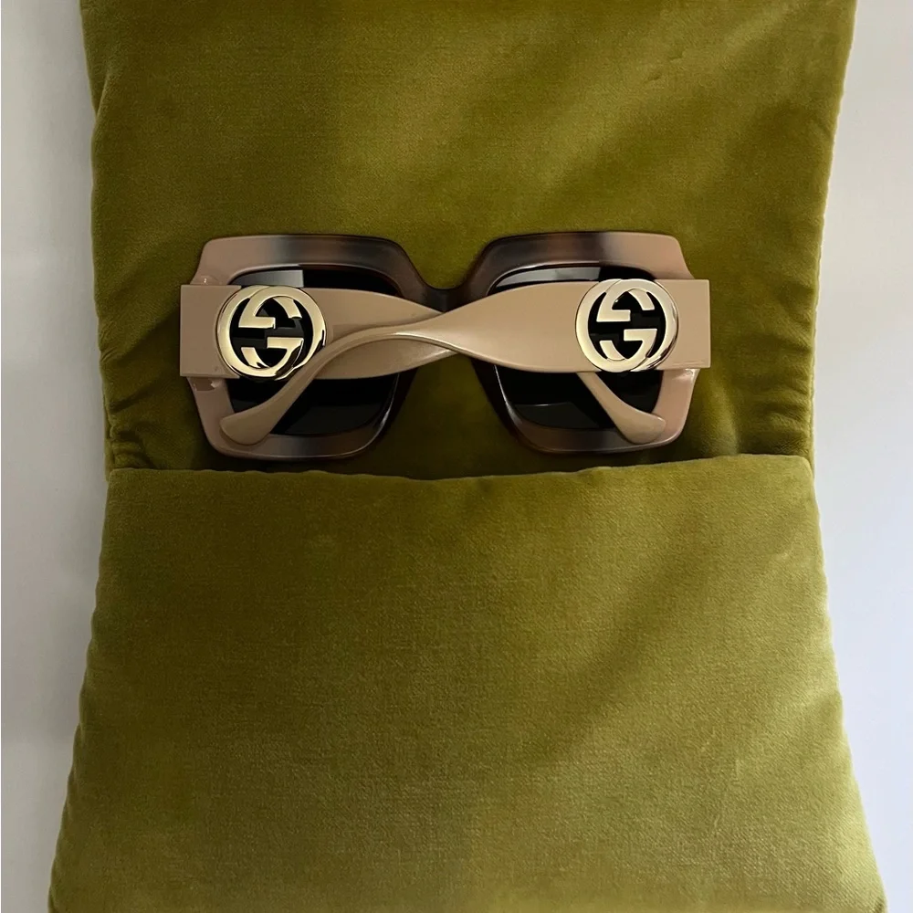 Gucci Women's Sunglasses in Brown and Tan - Picture 2 of 7